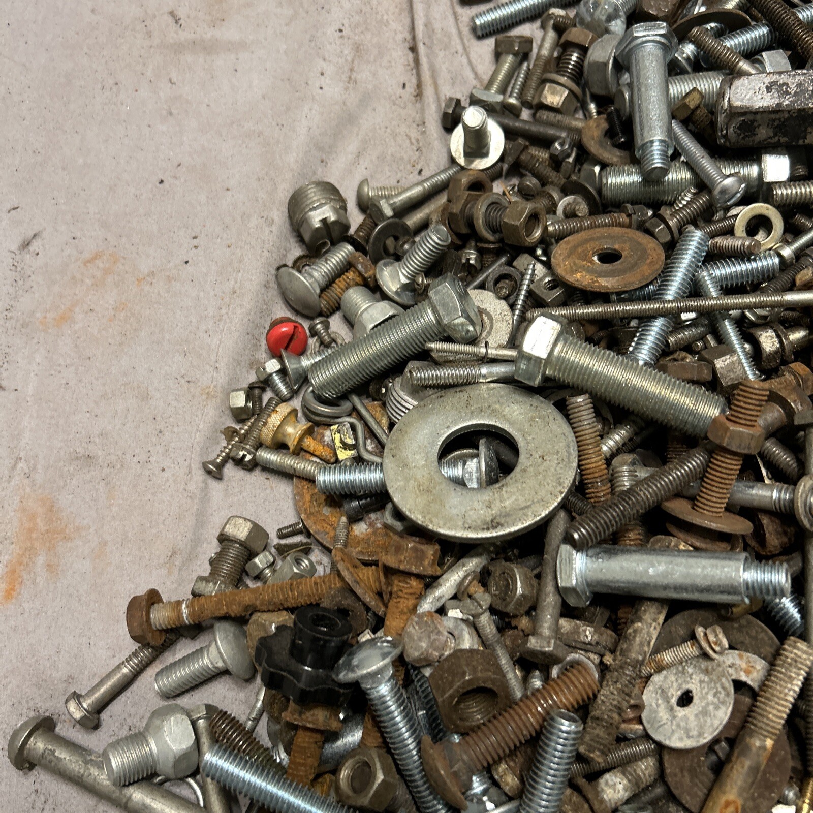 55LBS ASSORTED NEW/USED HARDWARE BOLTS, SCREWS, WASHERS, NUTS, CLIPS, PINS