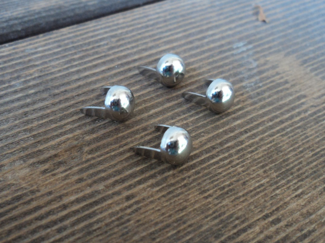 1/4″ Nickel over brass Round Spots / Studs For Leather (Pack Of /100)
