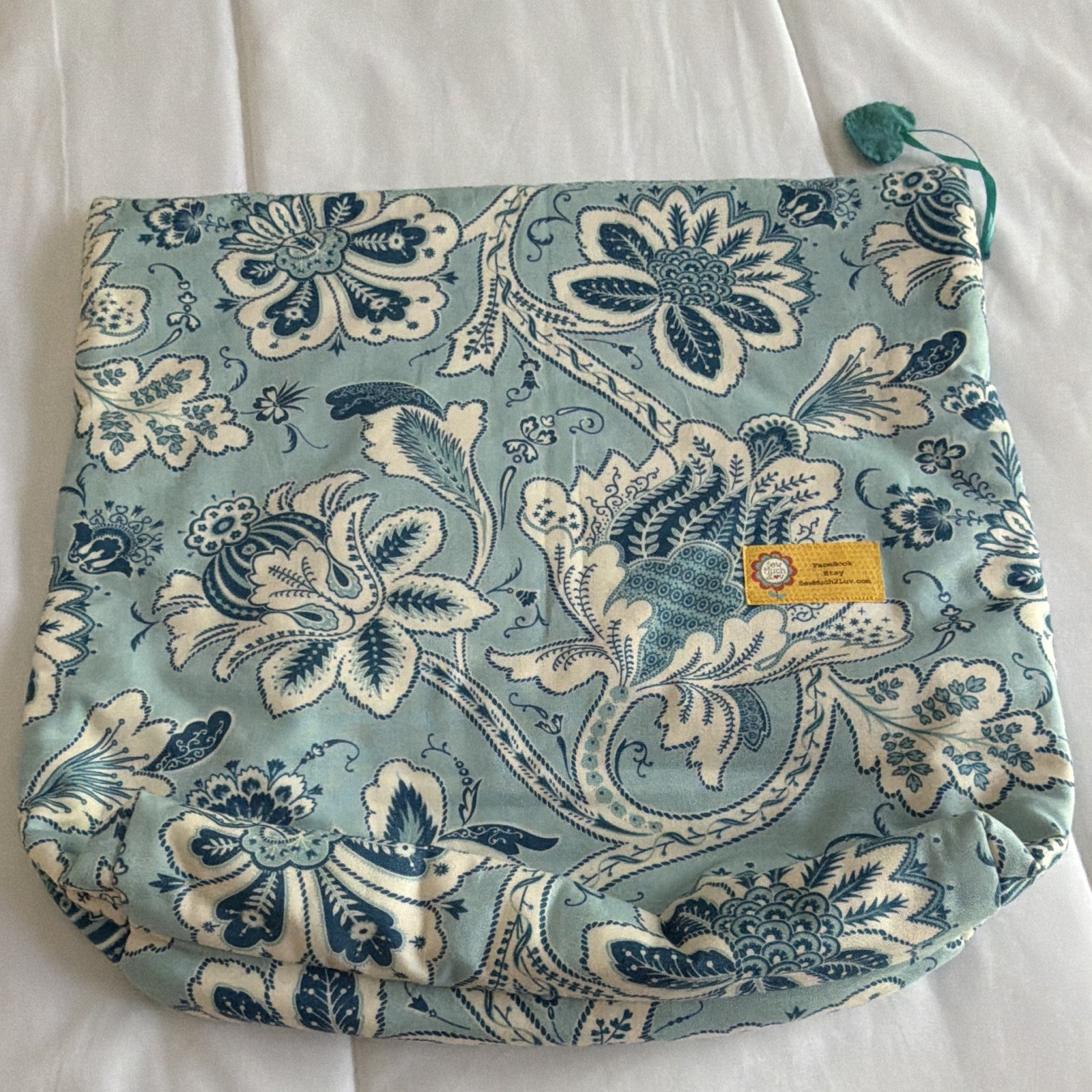 Sew Much 2 Luv Blue/White Floral Fabric Zipper Makeup Bag 13×11 in