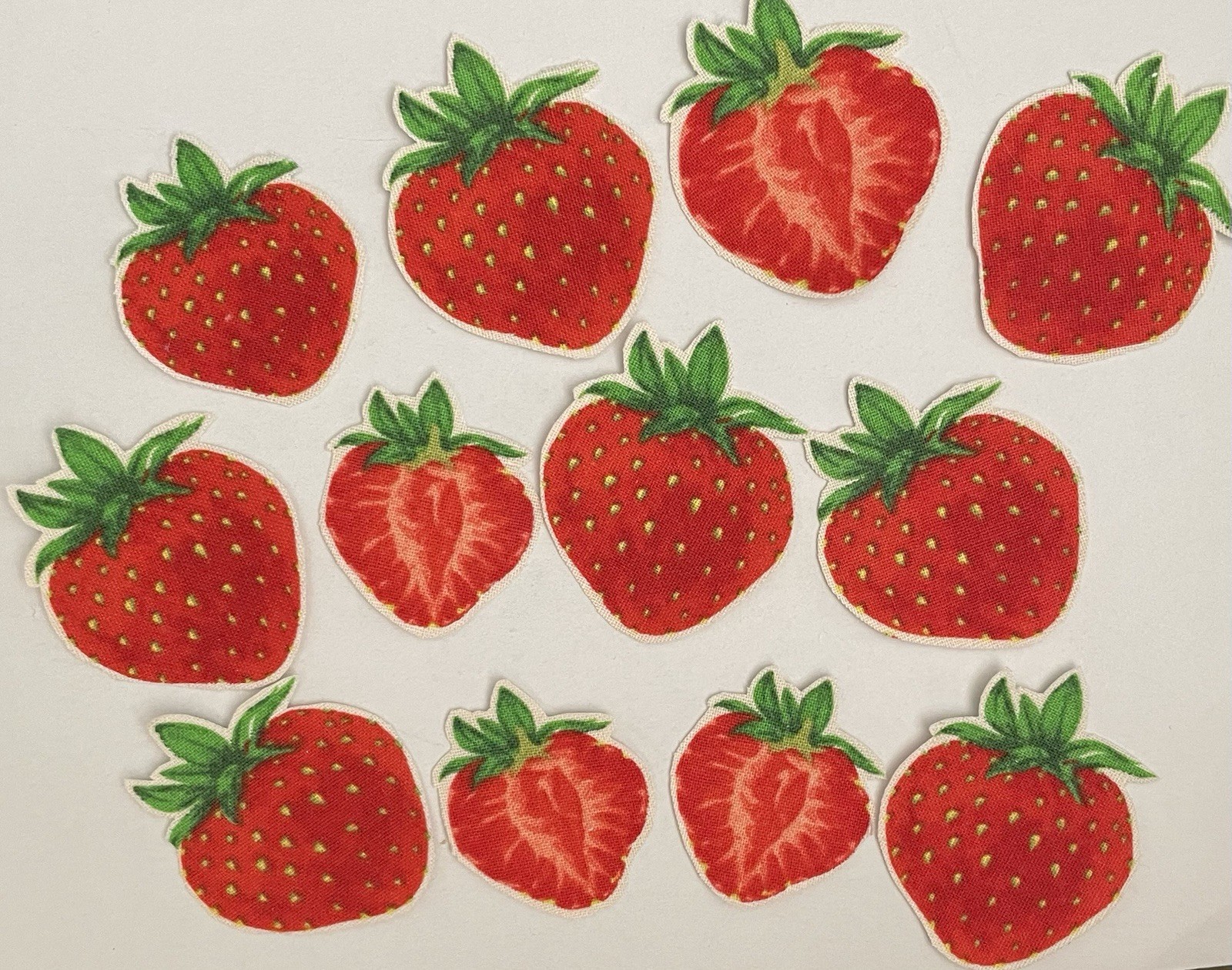 12 Strawberries – Iron On Fabric Appliques
