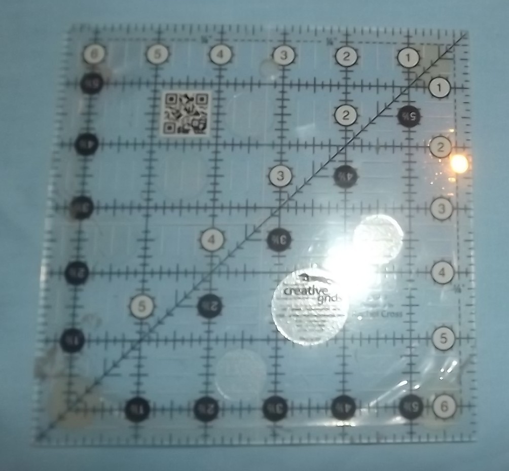 Creative Grids Quilt Ruler Turn Around non Slip 6 1/2″ square