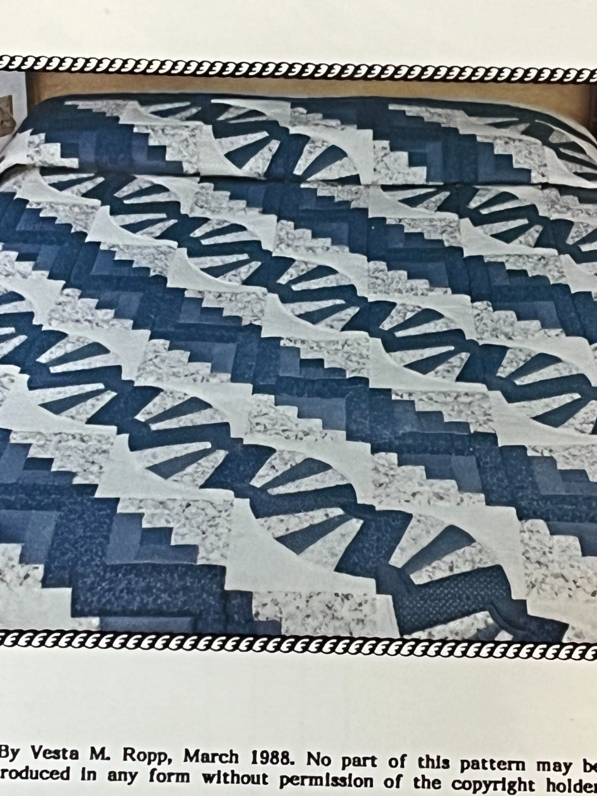 Grandma’s Fan Quilt Log Cabin Barn Raising/Straight Furrow Quilt Pattern