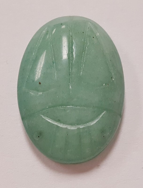 1 VINTAGE JAPANESE GENUINE GREEN AVENTURINE GEMSTONE 25x18mm. OVAL SCARAB N140