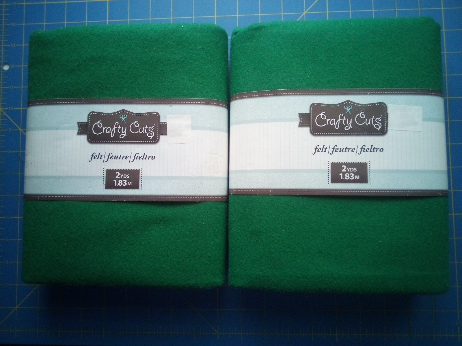 Lot of 2 New Crafty Cuts Green Felt Fabric~4 Yards~2 x 72″ x 36″~100% Polyester