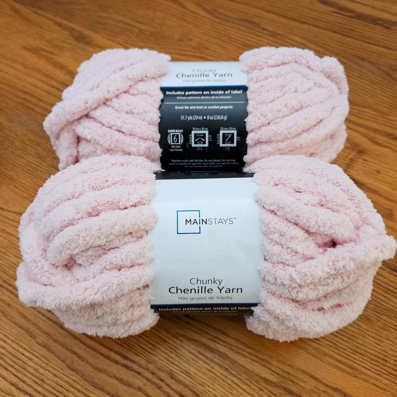 Mainstays Chunky Chenille Yarn x2 Lt Pink Super Bulky 31.7 yards 8 Oz Per Skein