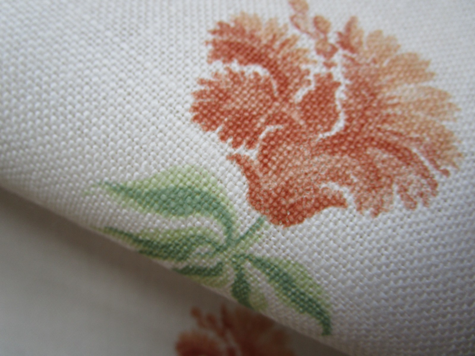 GAYAN Linen Floral Elizabeth Eakins Peach Orange many Large remnant pieces