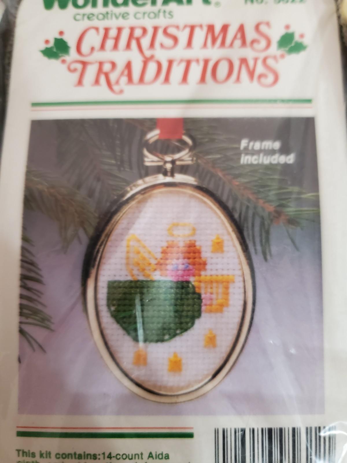 Wonderart Traditions Christmas cross stitch kitssmall decorations with frames