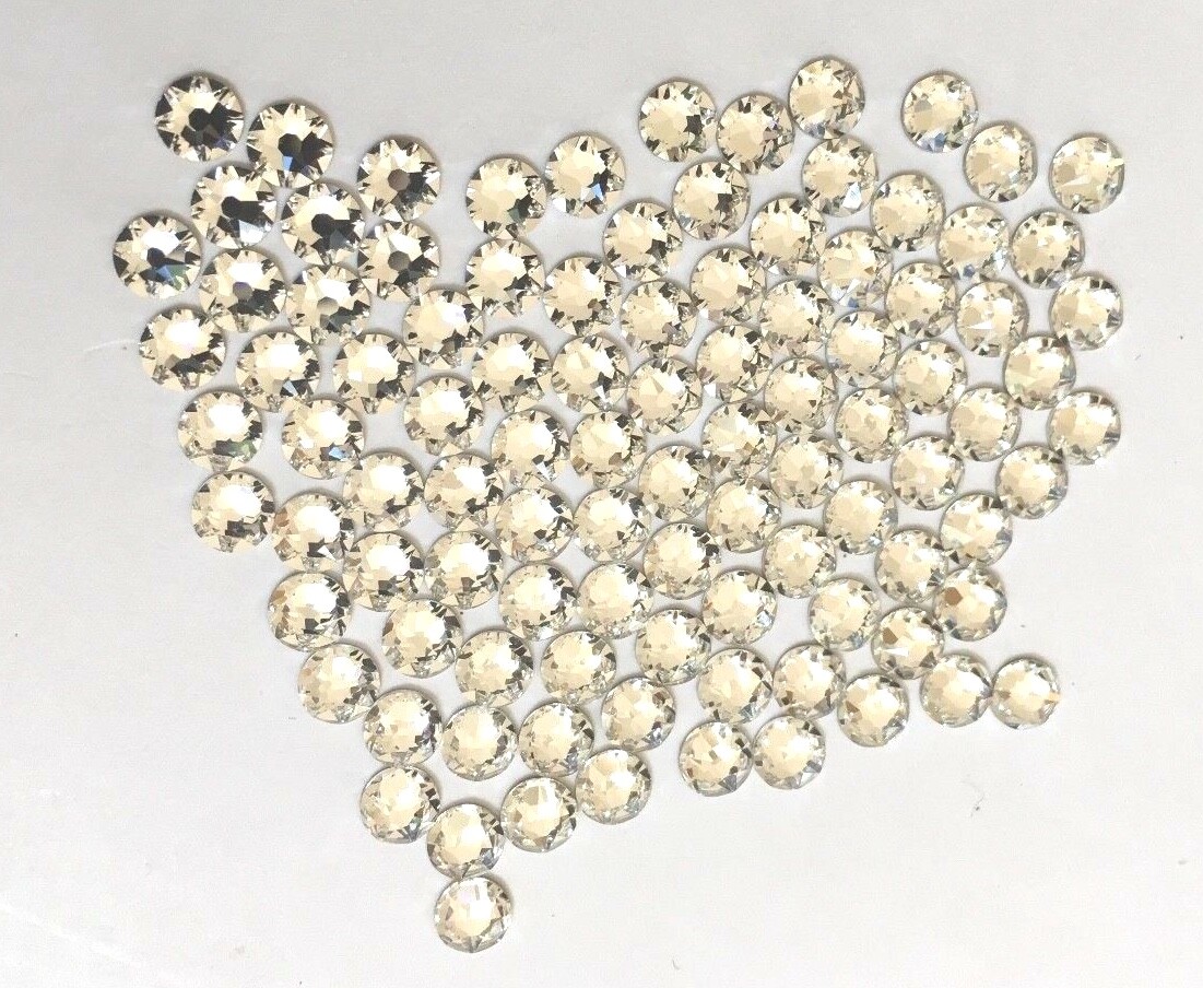 200 pc SWAROVSKI RHINESTONES CRYSTAL CLEAR 8ss #2058 Flatback Round, Small