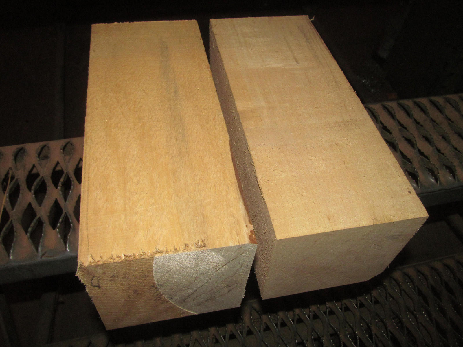 TWO (2) KILN DRIED BASSWOOD TURNING BLOCKS LATHE WOOD BLANKS 5″ X 5″ X 12″