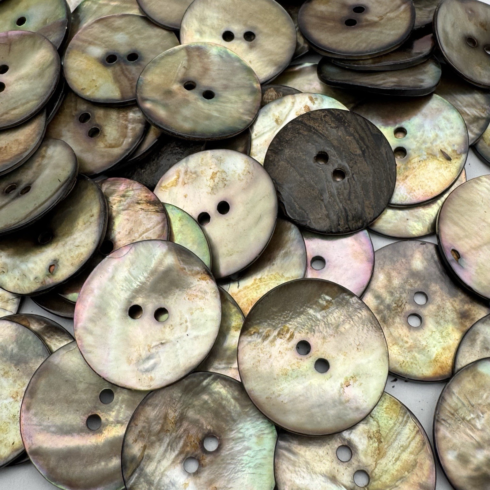 Brown/Rainbow/Iridescent MOP/Mother Of Pearl Shell Button 25mm 1″ 2hole