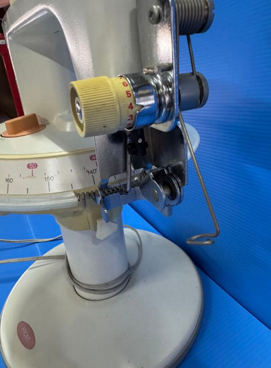 Silver Reed Kururu DL1000 Dial Linking Machine Knitting Machine Power-on Checked