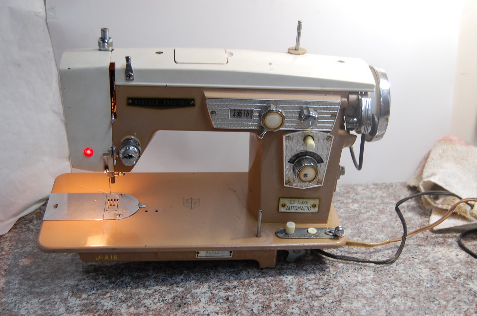 Q3 BROTHER PRESTIGE De Luxe Heavy-Duty Sewing Machine Model 400 parts