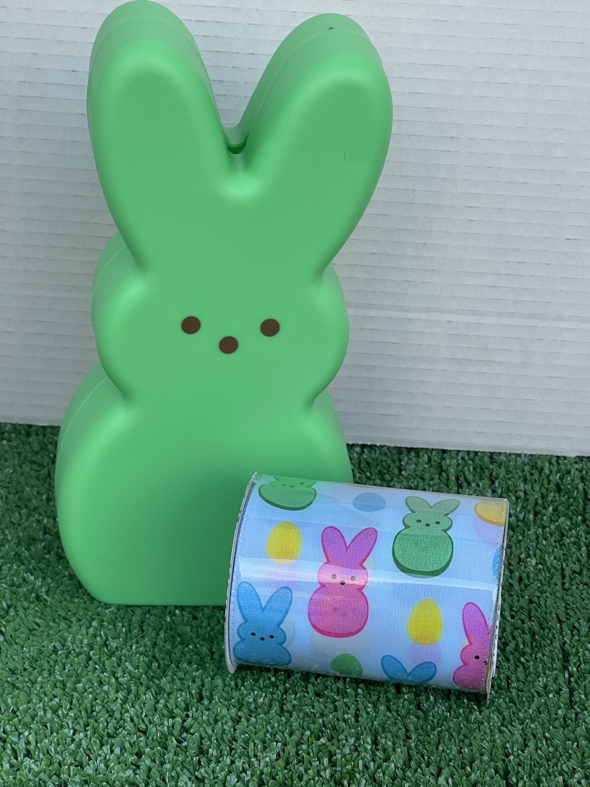 PEEPS Wired Easter Ribbon Bunnies Jelly Bean 12 Feet 4” Wide Rainbow Bow Wreath