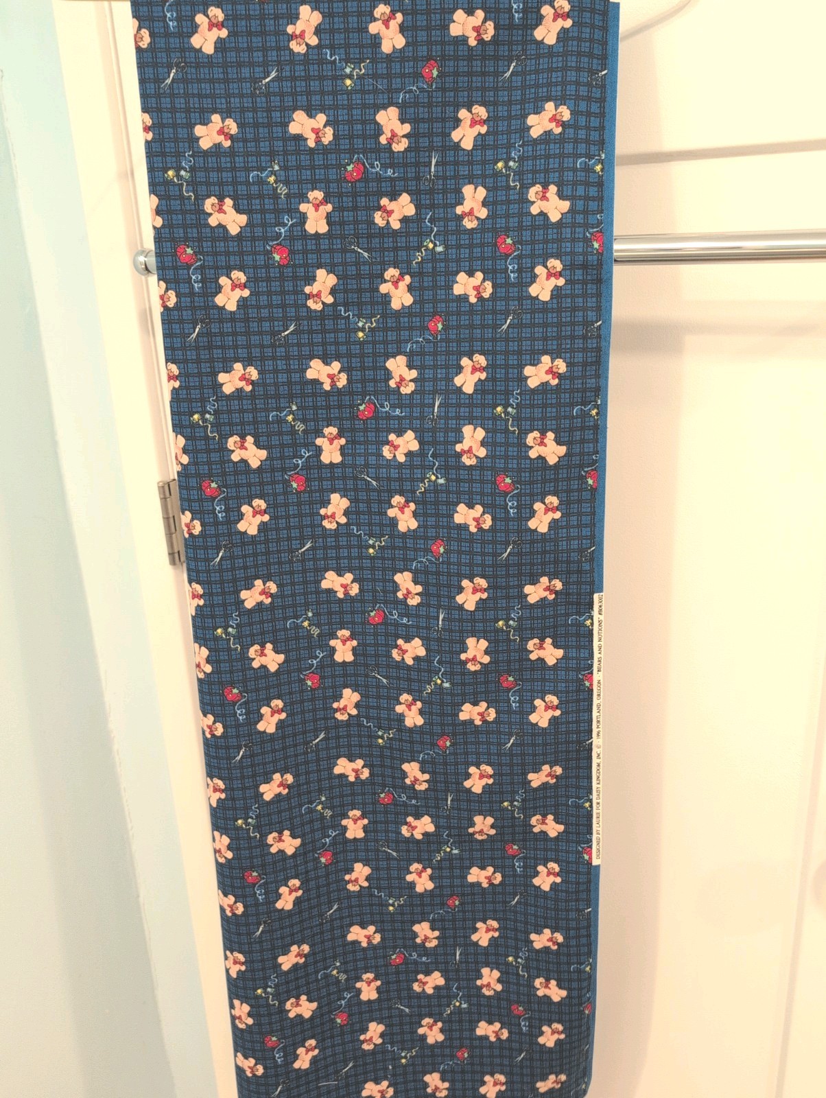 Bears And Notions 1996 Daisy Kingdom Cotton Fabric 2 Yards By 44 Inches Wide