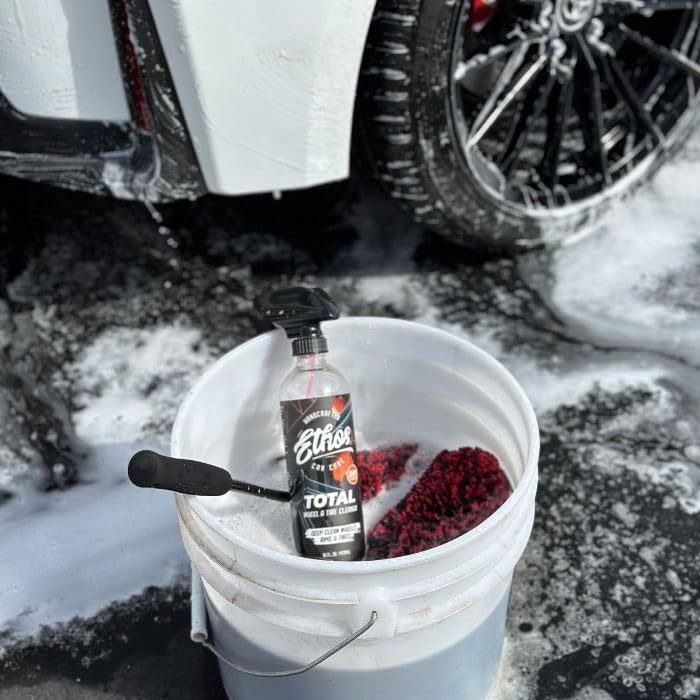Total Wheel & Tire Cleaner – Professional All-In-One 128 Fl Oz (Pack of 1)
