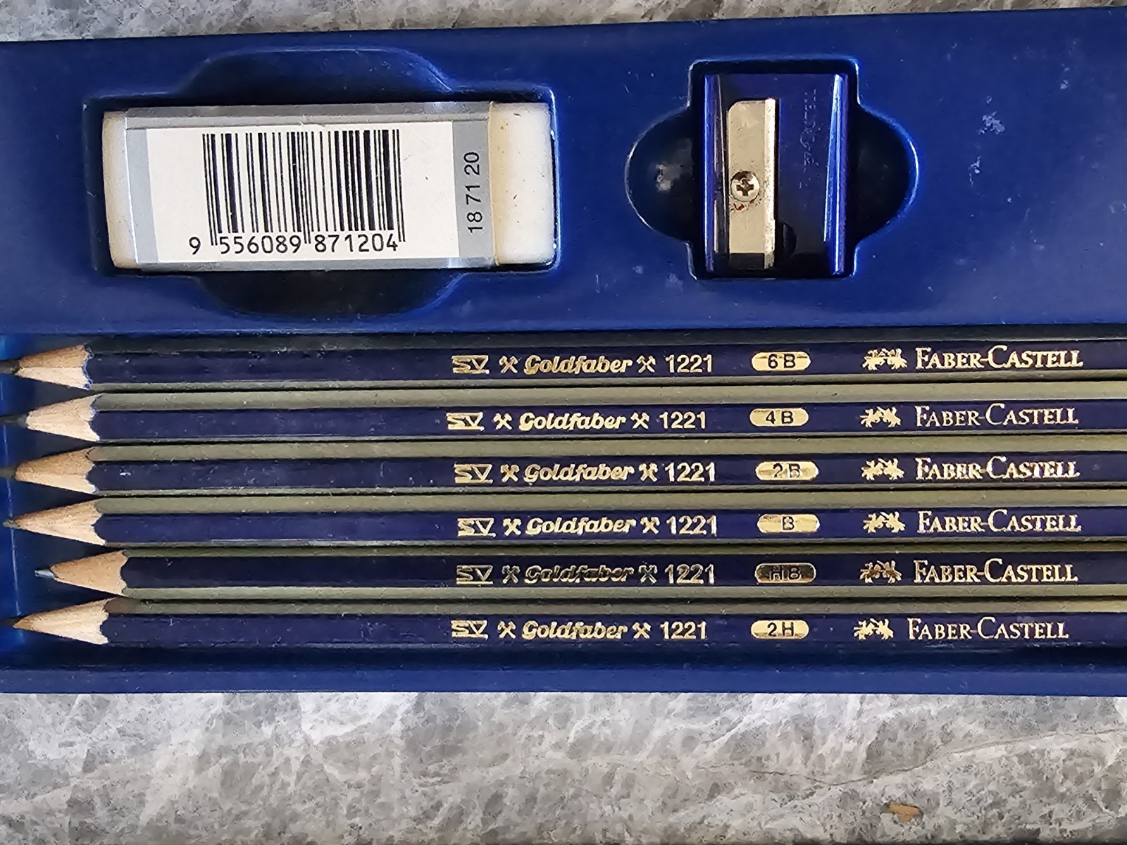 FABER CASTELL GRAPHITE SKETCH SETS by CREATIVE STUDIO