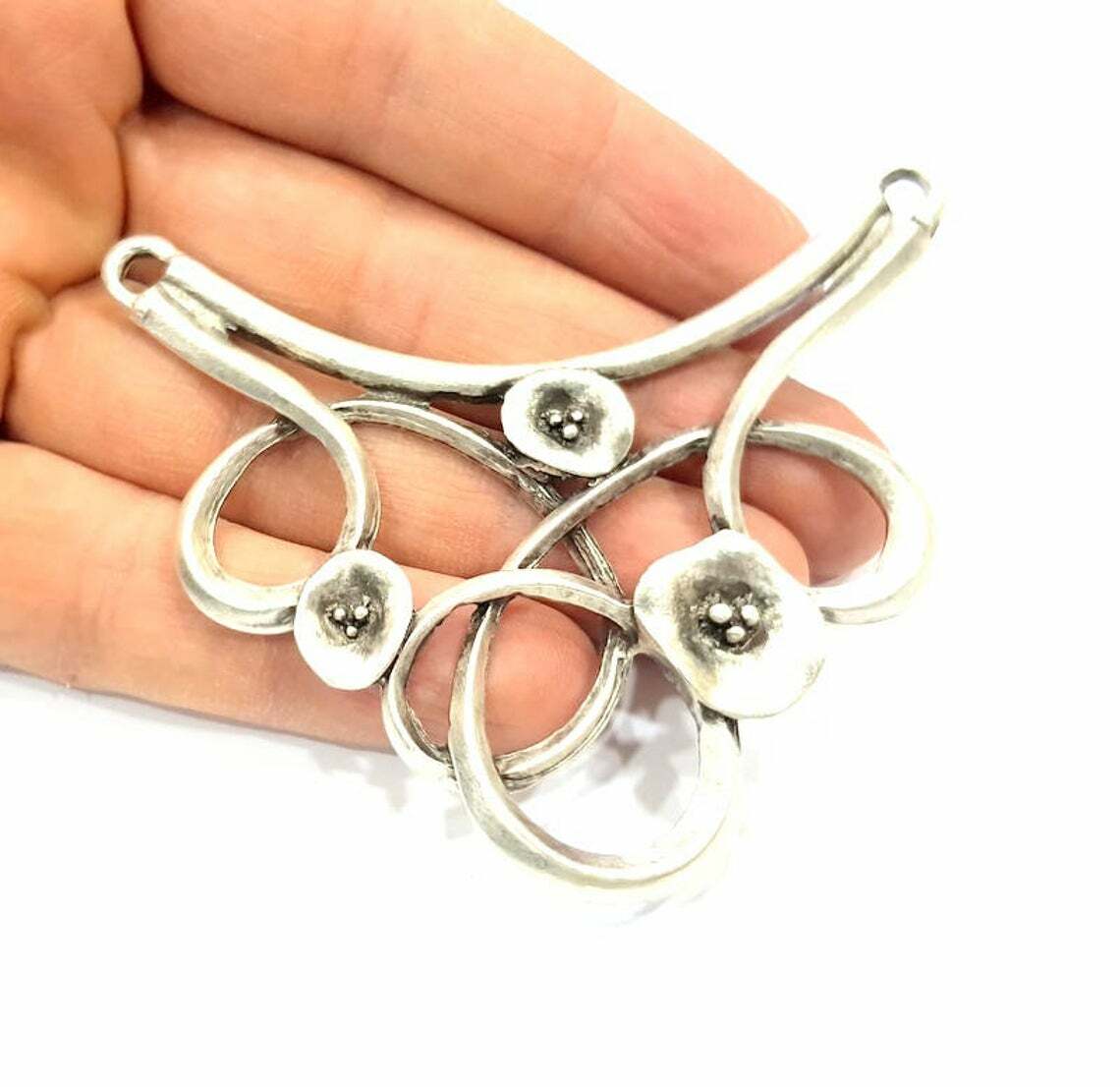 Flower Pendant Collar Antique Silver Plated Metal jewelry Accessories