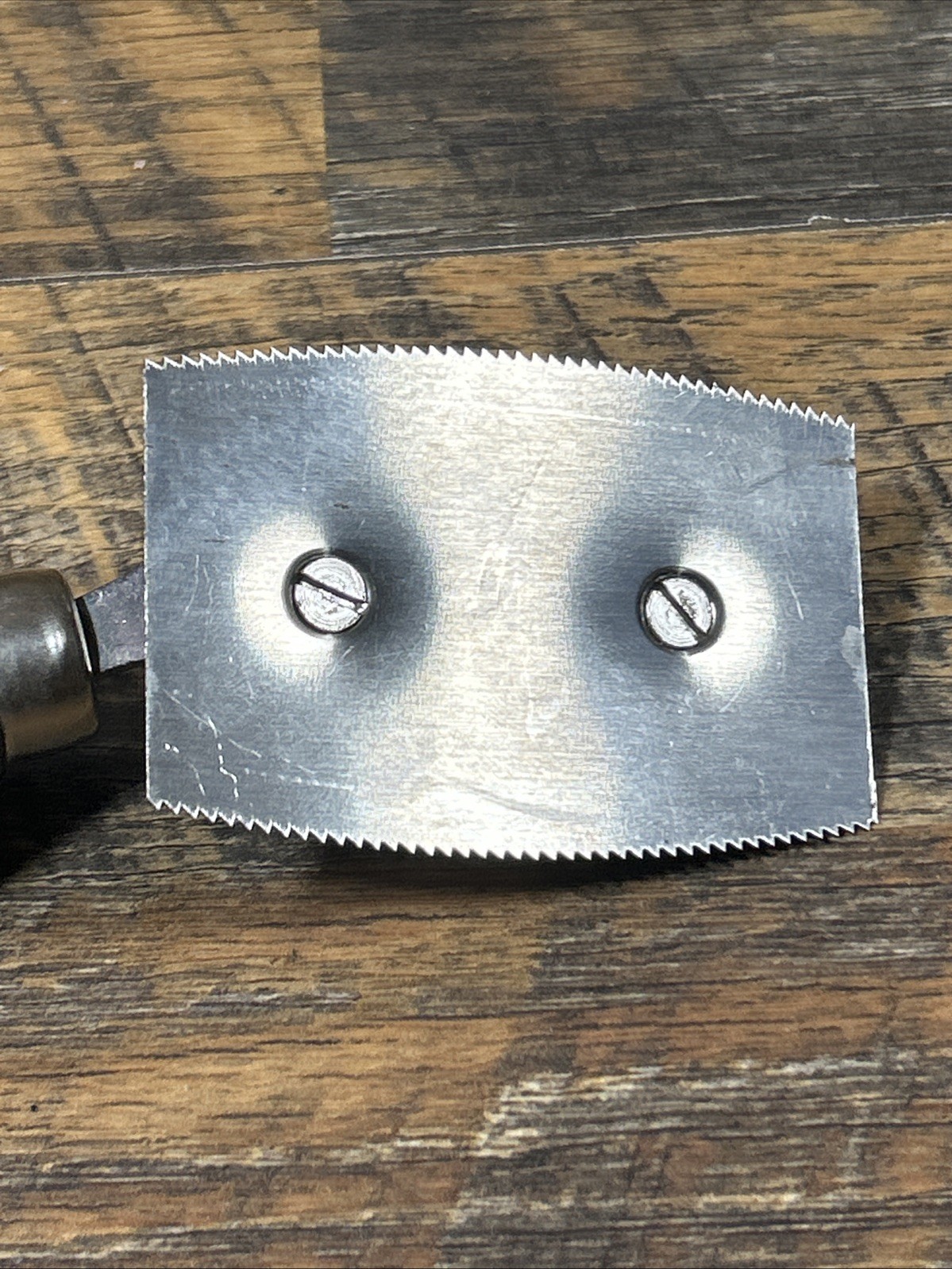 Two Cherries Veneer Saw