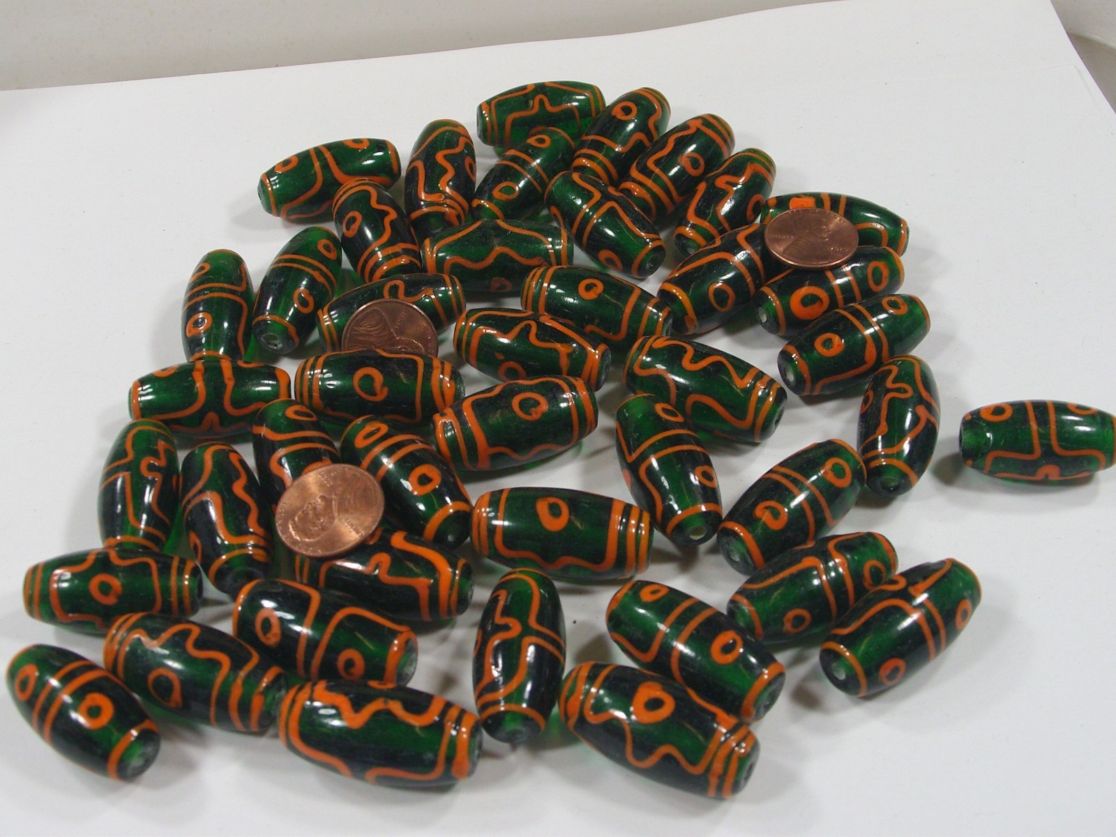 2 Pounds Large Oval Green India Handmade Glass Beads Wholesale Lot (PNT-2) ⭐