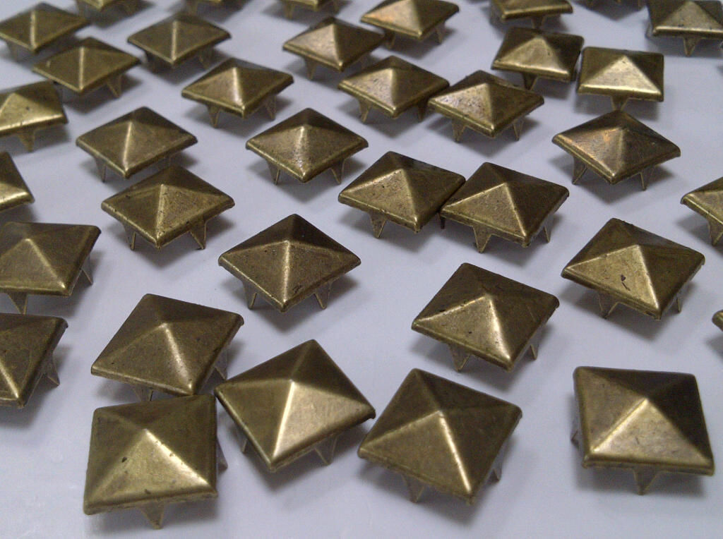 CraftbuddyUS 100 pcs 12mm Brass Pyramid Square Studs Goth Leather craft Denim