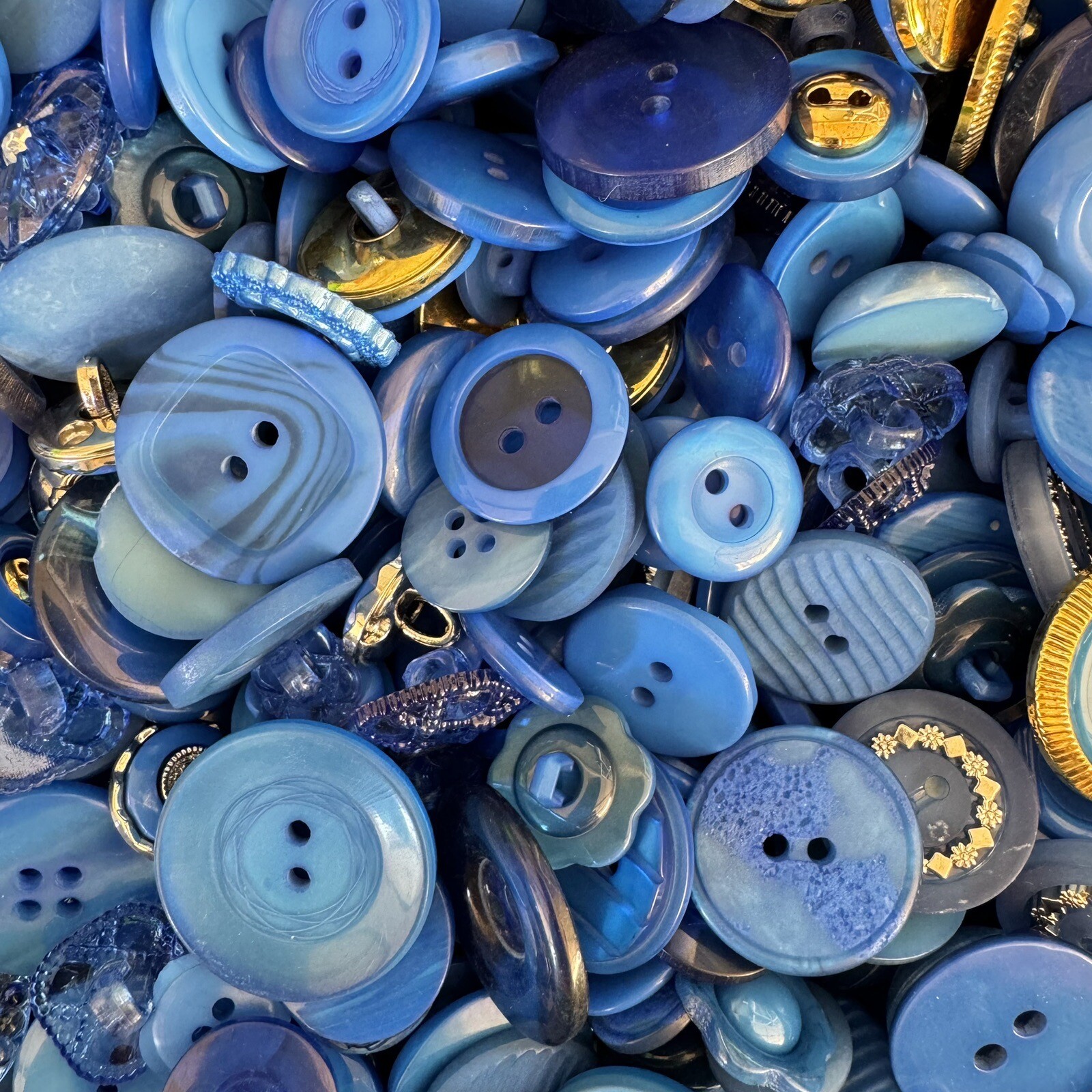 Incredible Mixed Lot Dyed BLUE Premium Buttons All Sizes For Embellishments
