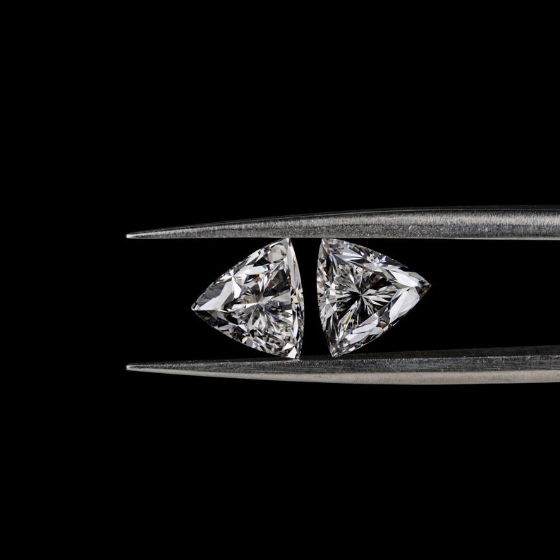 2.Ct Natural Trillion Cut White diamond CERTIFIED D Grade VVS1+1 MG32