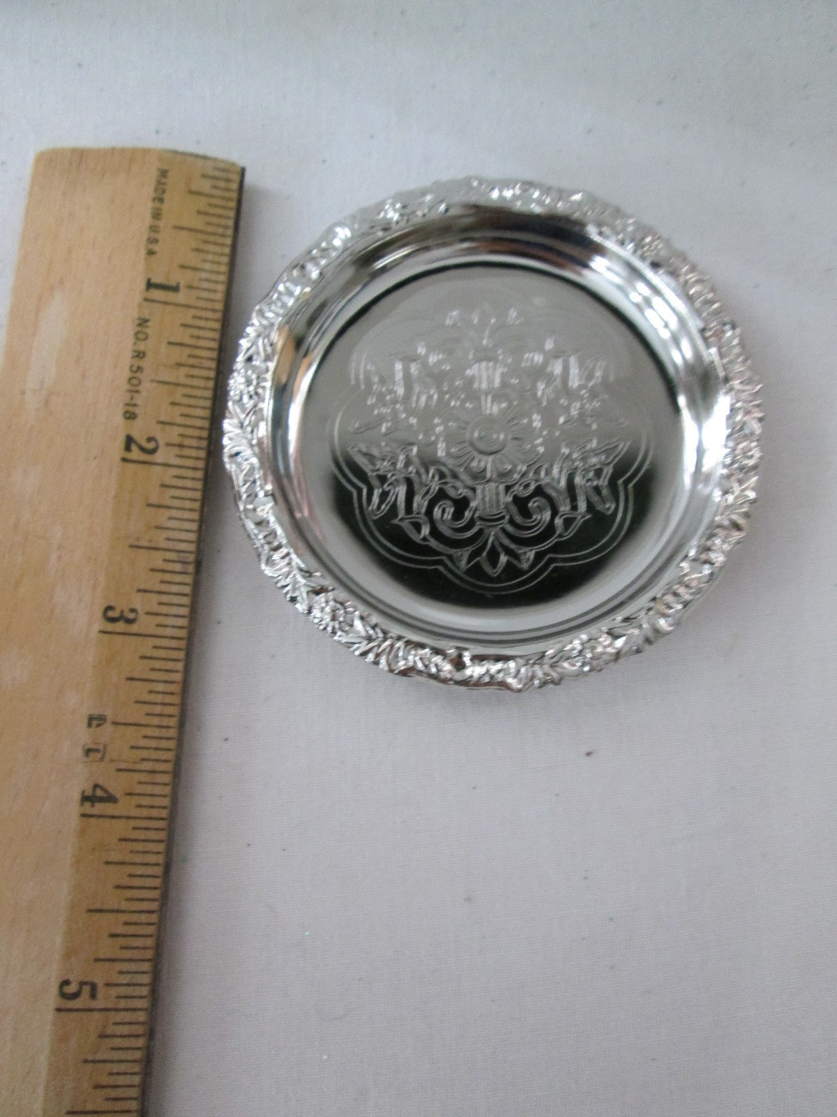 Vintage Pkg of 6 Wilton Round Silver Metal Party Wedding Favor Trays, NEW