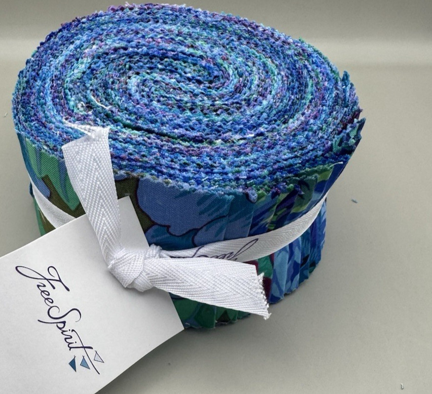 Kaffe Fassett Collective KFC Stash Free Spirit 40 pcs Design Roll Blue Floral
