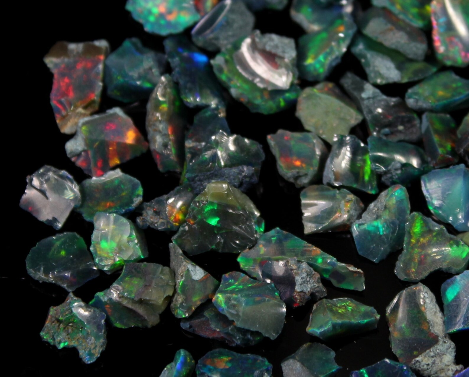 100 PCs Ethiopian Black Opal Raw, Ethiopian opal Rough 3mm 5mm opals raw