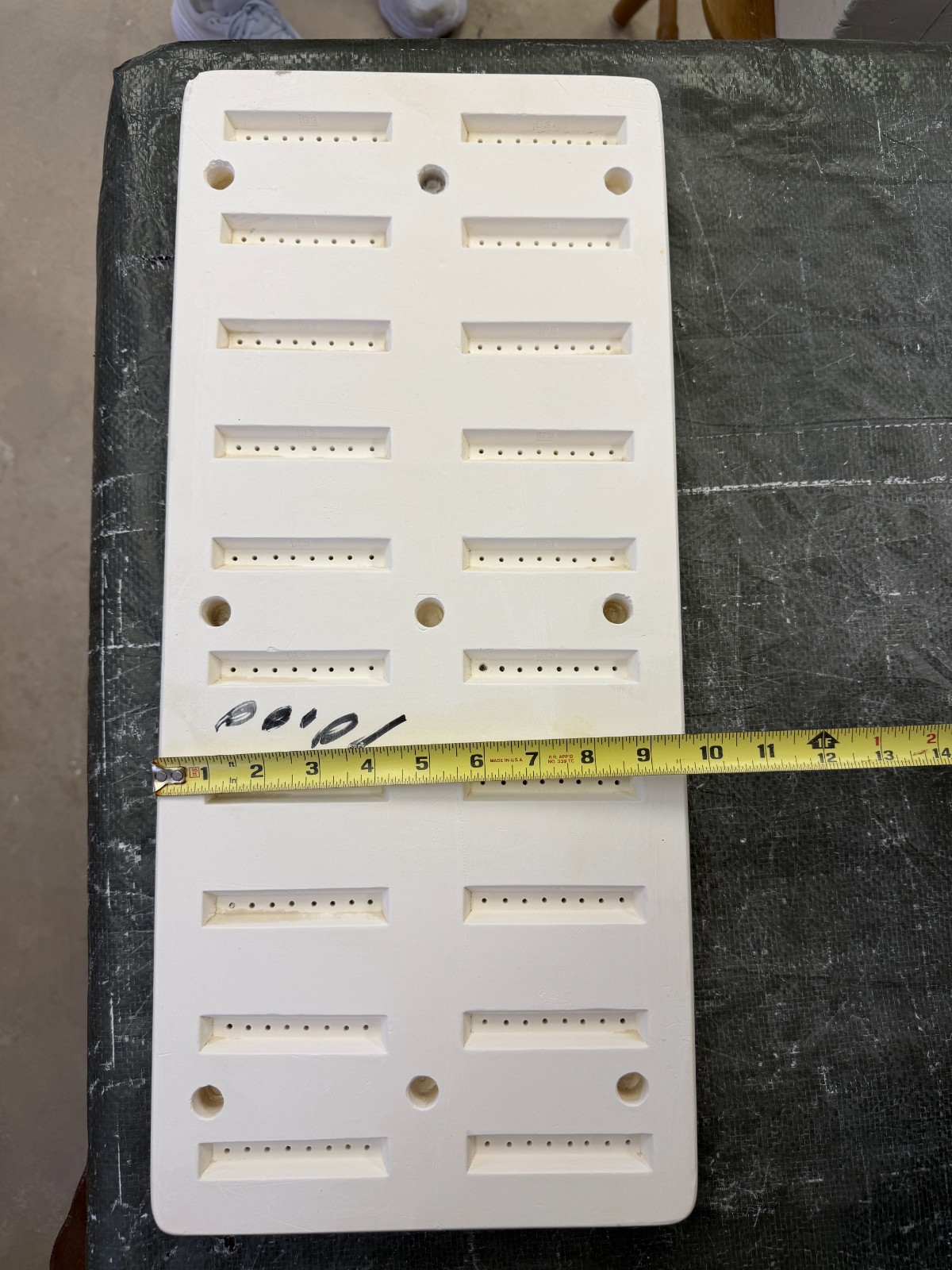 VINTAGE CERAMIC NO BRAND NAME MOLD #3 KILN STILTS