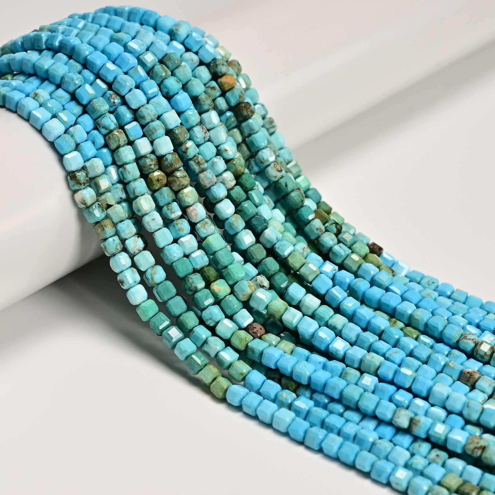 Gradient Turquoise Faceted Cube Beads Size 3mm 4mm 15.5” Strand