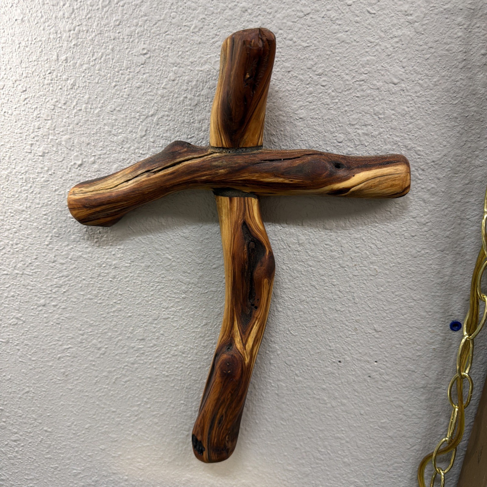 Beautiful Manzanita Or Madrone Wood CROSS In New Condition 13 1/4 X 10“