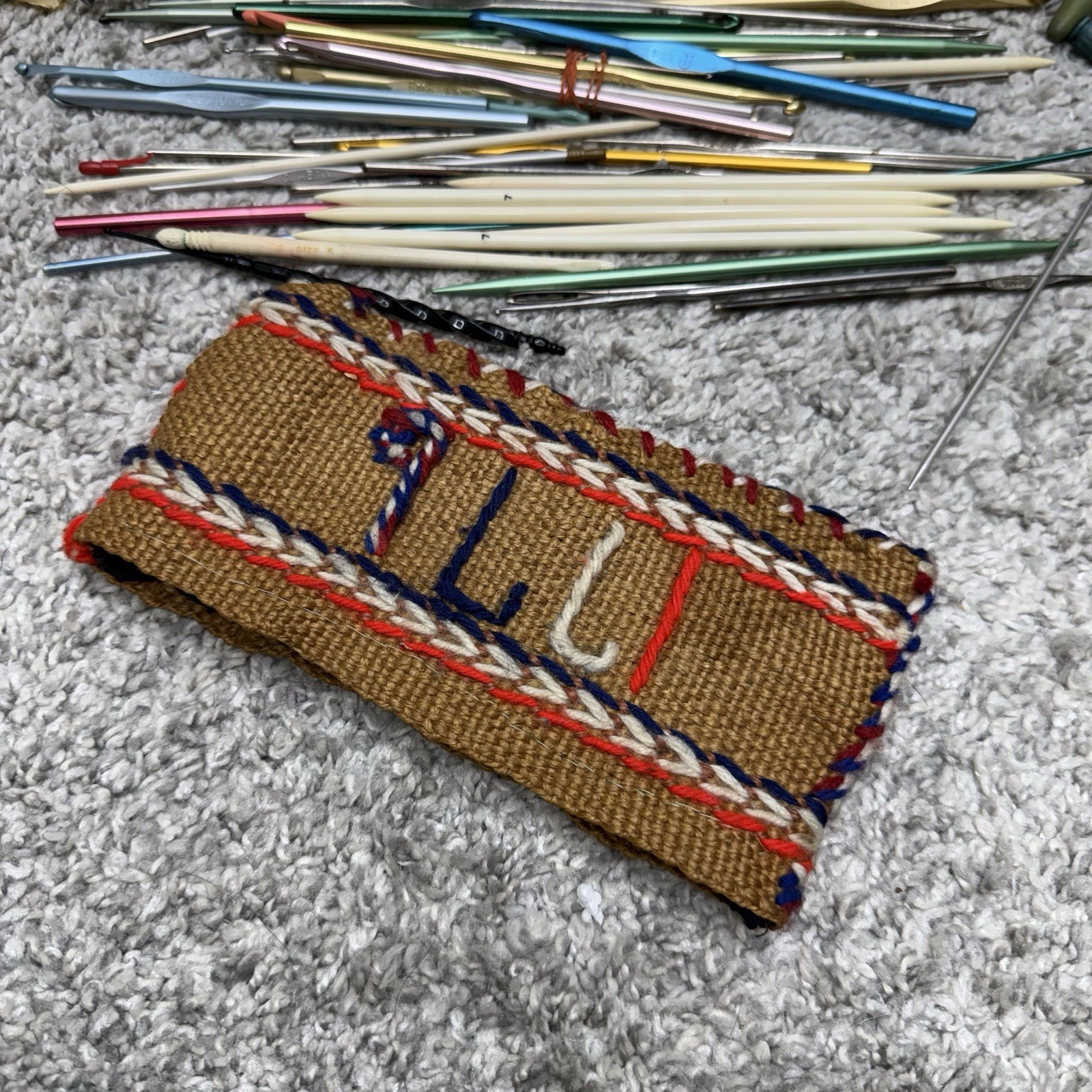HUGE LOT crochet knitting needles hooks metal wood plastic (READ)