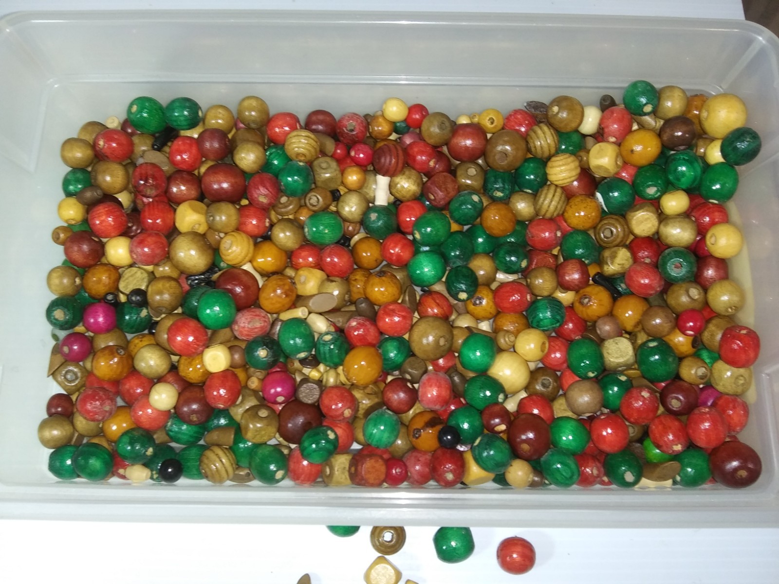100’s of Wooden Beads Jewelry Making Craft DIY Macrame Bead Supplies 29 ounces