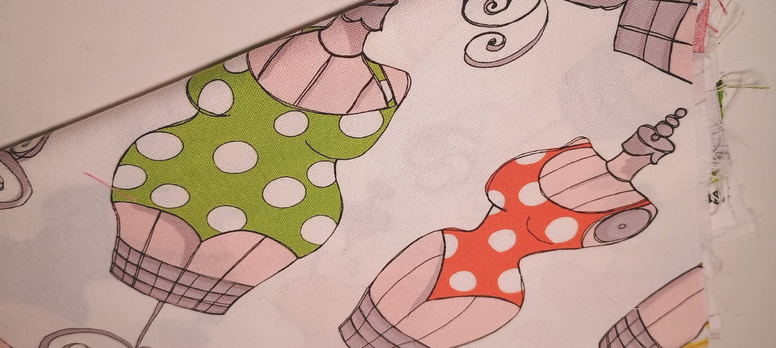*Loralie Harris Designs – “Sewphisticates” & “Fashion Beach” Fabric Bundle