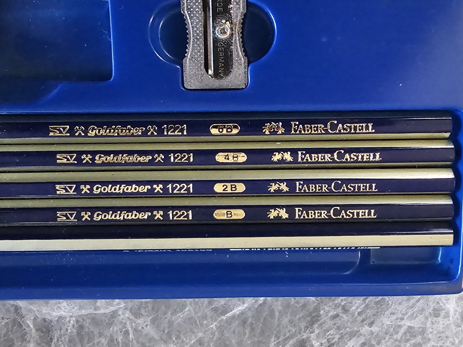 FABER CASTELL GRAPHITE SKETCH SETS by CREATIVE STUDIO