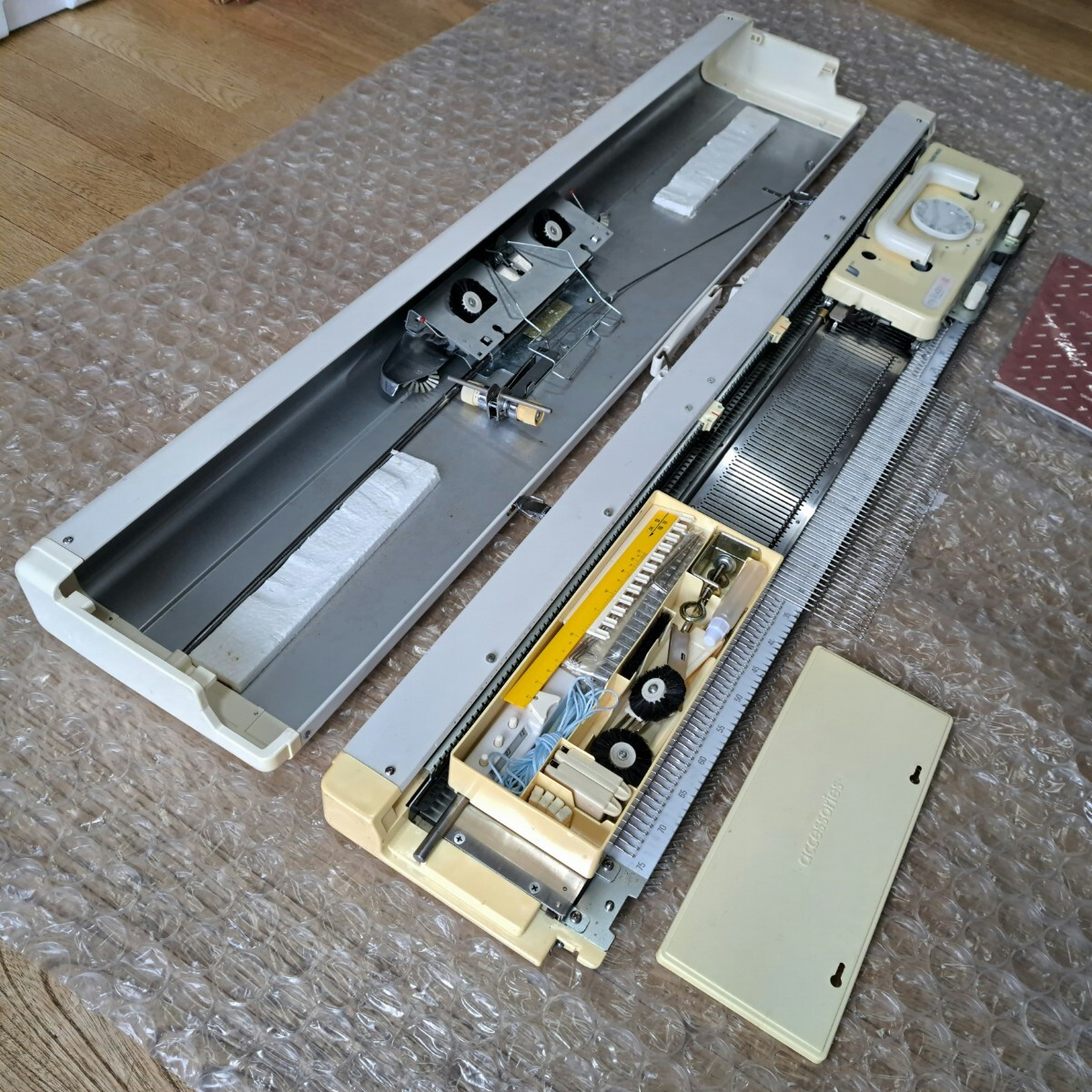 Silver Reed SK860 my Studio 6.5 Electronic Knitting Machine Serviced Tested