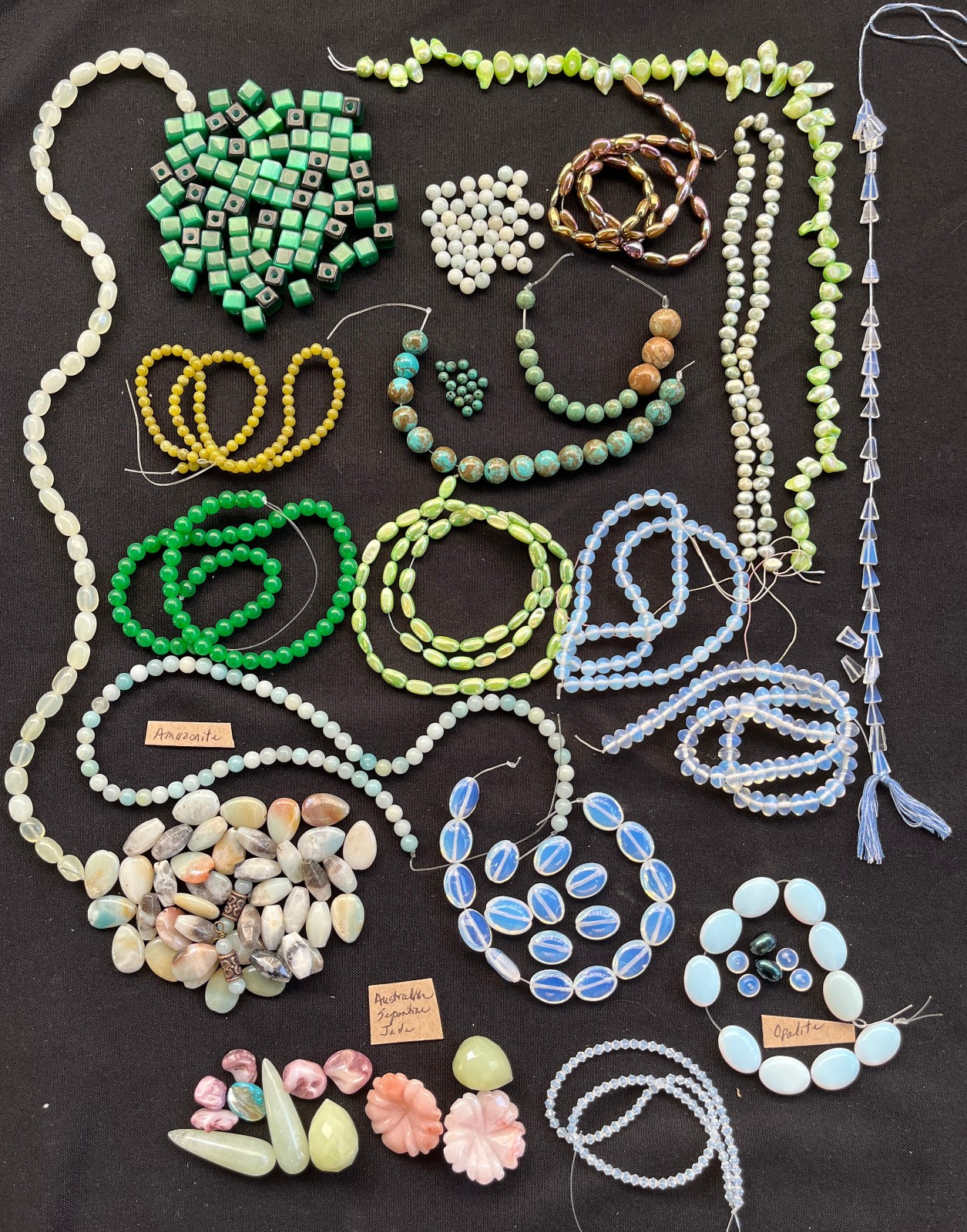 HUGE LOT 1020+ GREEN BLUE various size JADE AMAZONITE OPALITE JEWELRY GEMSTONES