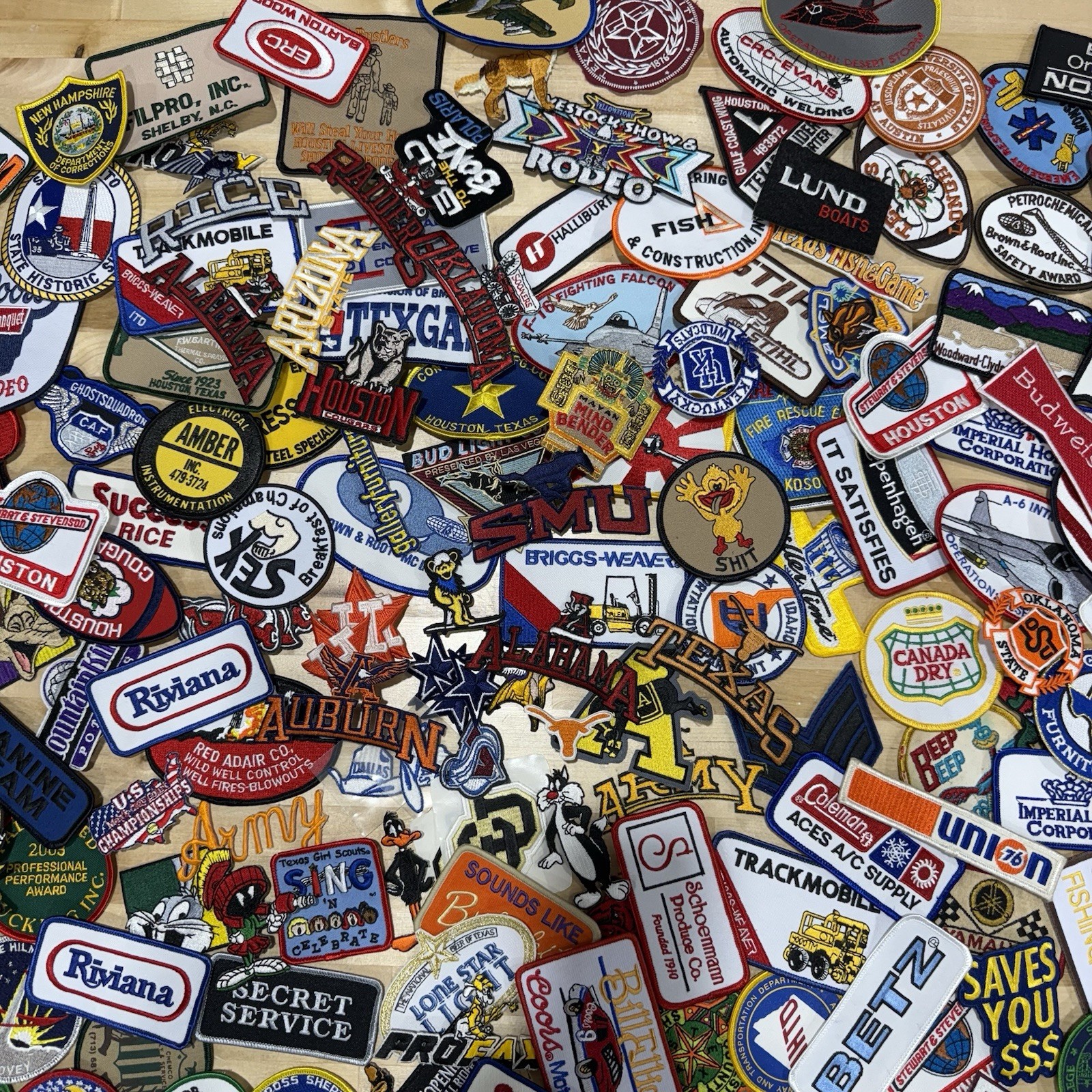 25 lot Random Mix High quality Sew / Iron on Patches Vintage Patches Embroidered