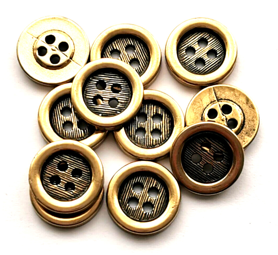 A 12. LOT OF 10 VINTAGE GOLD METAL BUTTONS (20 cts) 15 mm.