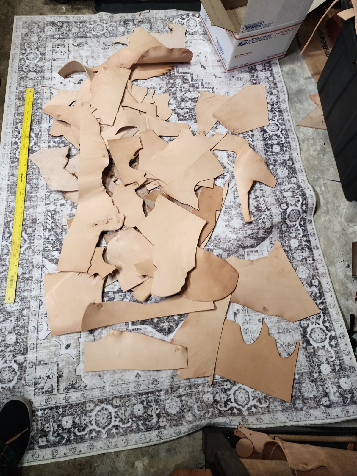 Vegetable Tanned Leather Scraps -10 Pounds US Tanned, Full Grain, Hermann Oak,