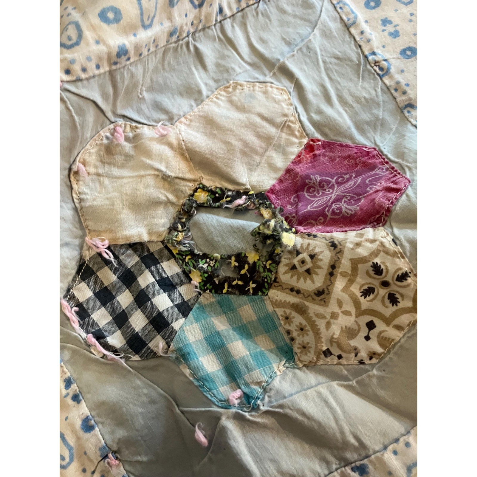 Applique mid C vintage quit hand tied multi colored flowers in patchwork damaged