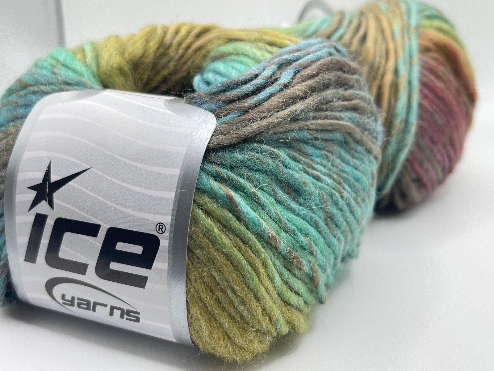 LOT of 2 Blue Green Rose Brown Gold + Vivid Wool 34606 Ice Yarns Wool, Acrylic
