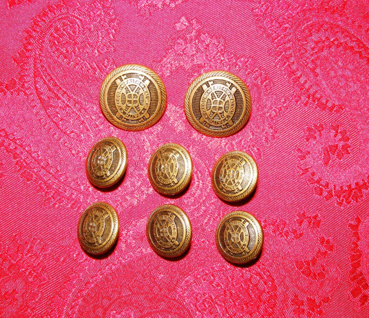 VINTAGE ANTIQUE BRASS COAT AND ARMS FAITH & VALOUR REPLACEMENT BLAZER BUTTON SET