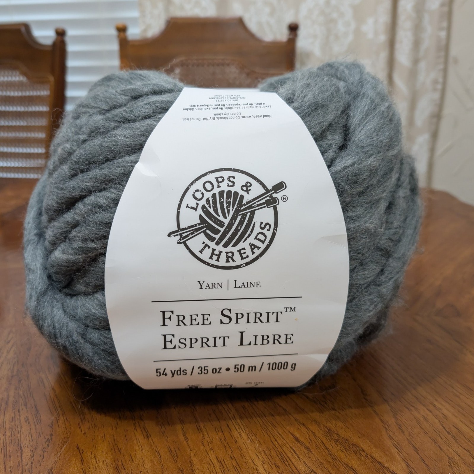NEW Loops & Threads Free Spirit Charcoal Yarn 54 Yds 35 Oz Jumbo Yarn Wool Blend