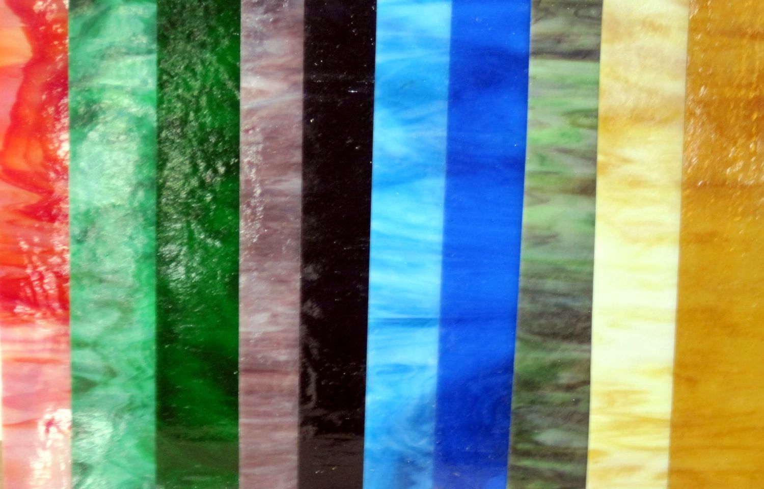 Stained Glass Sheets 6″x8″ – 8 Variety Glass Pack