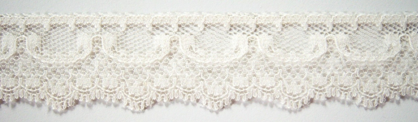 10 Yds. Vintage Klauber Candlelight 1 1/4 Inch Soft Nylon Lace L-835i