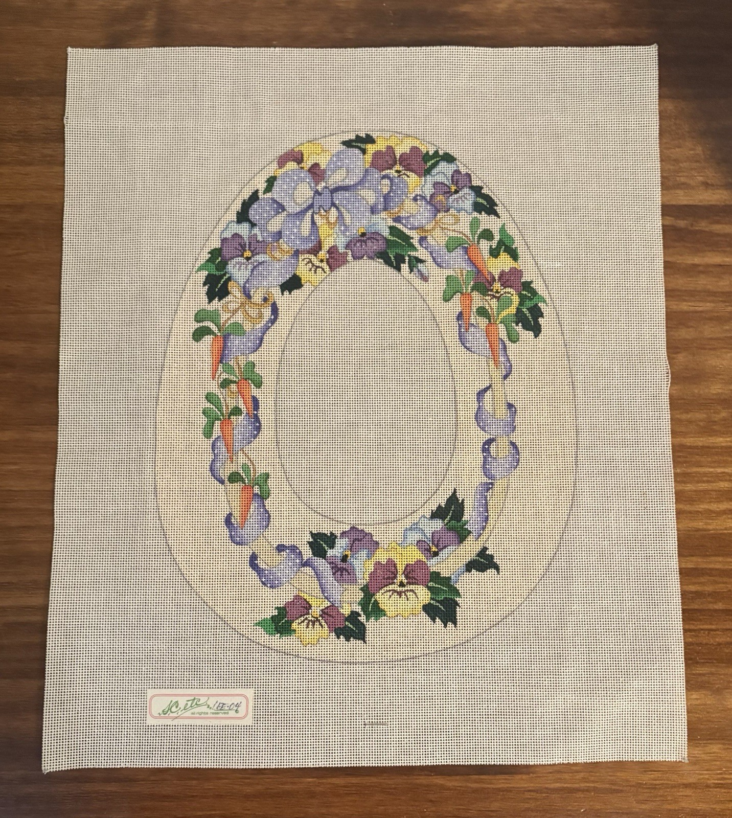 STRICTLY CHRISTMAS SC Etc Needlepoint Hand Painted Canvas Lee 04 – EASTER EGG