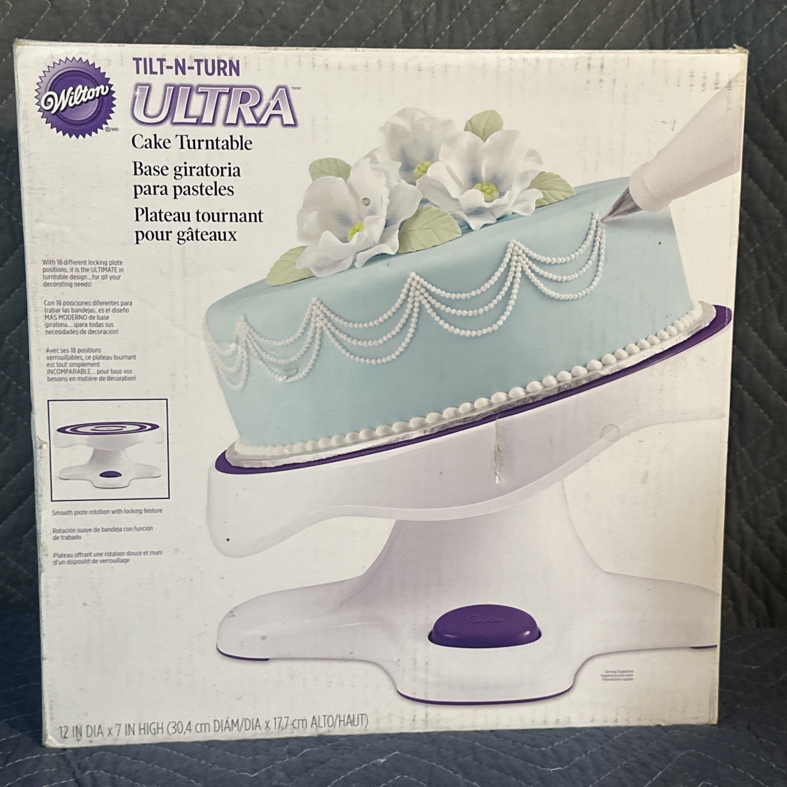 Wilton Tilt-N-Turn Ultra Cake Turntable and Cake Stand