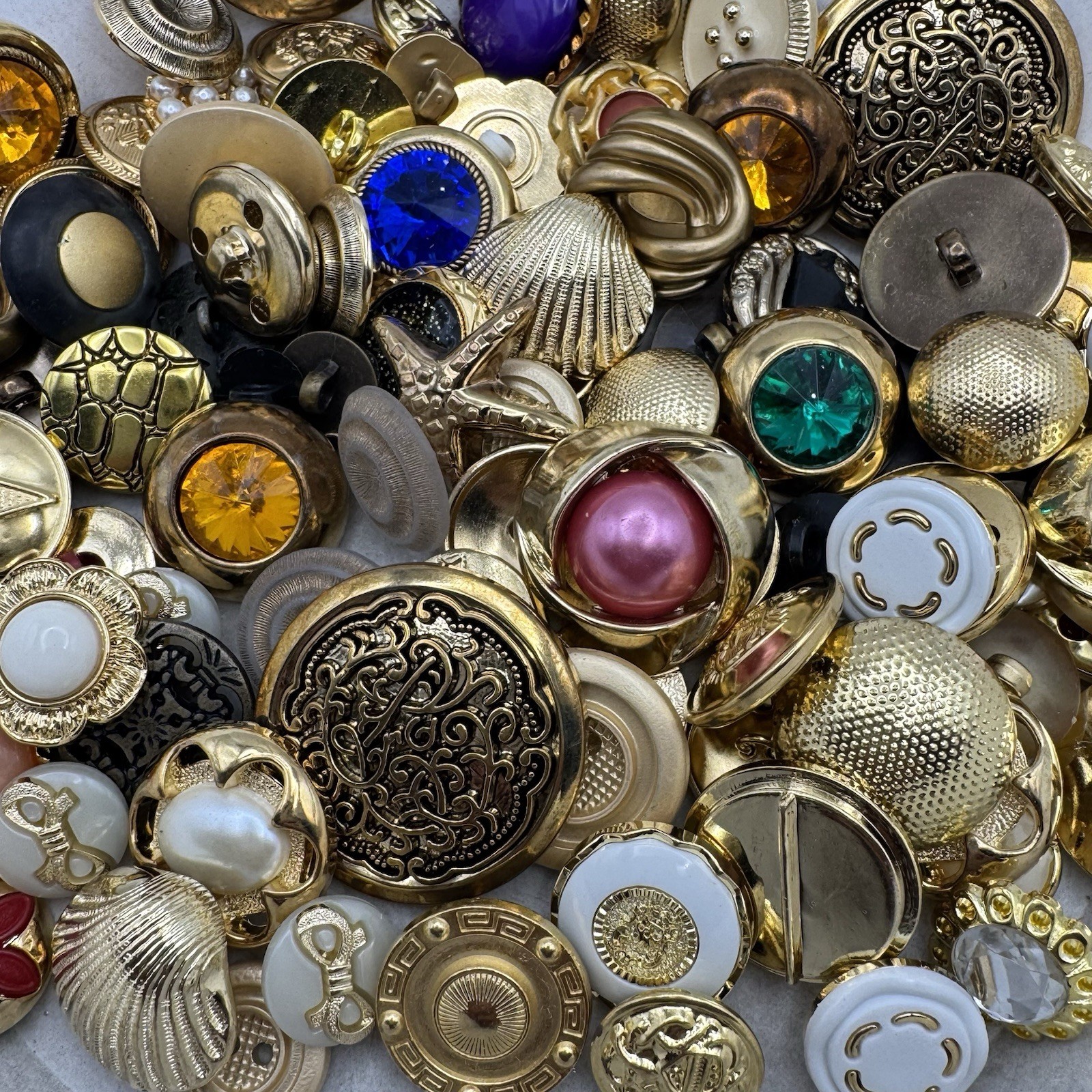 Premium MIXED LOT All Kinds Of GOLD & ANTIQUE GOLD Buttons All Sizes